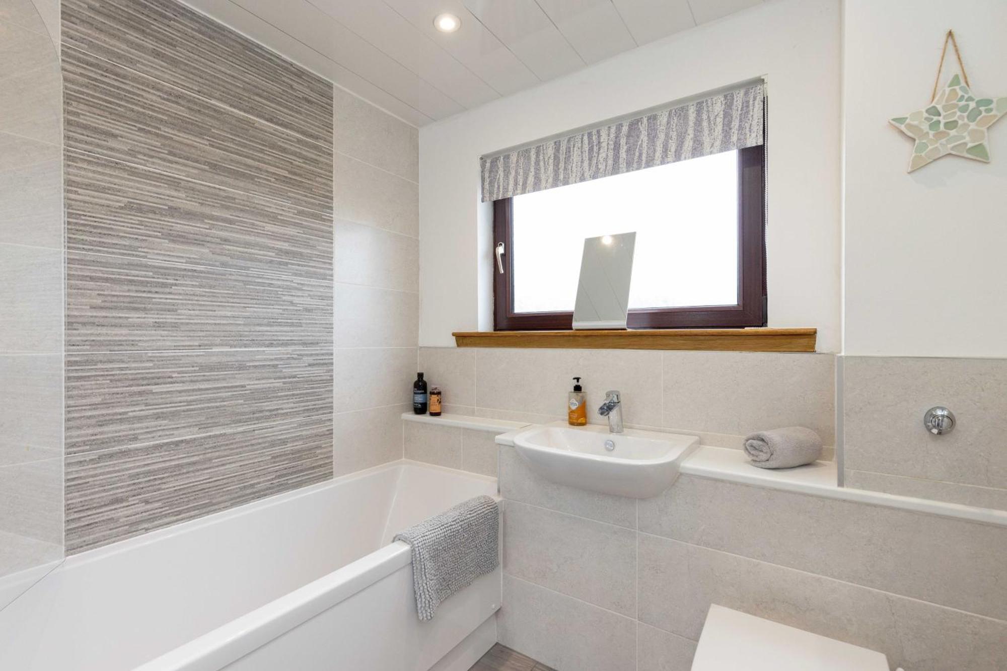 Family Home Inverkeithing Ideal For Edinburgh, Dunfermline & St Andrews 3 Bedrooms Exterior photo