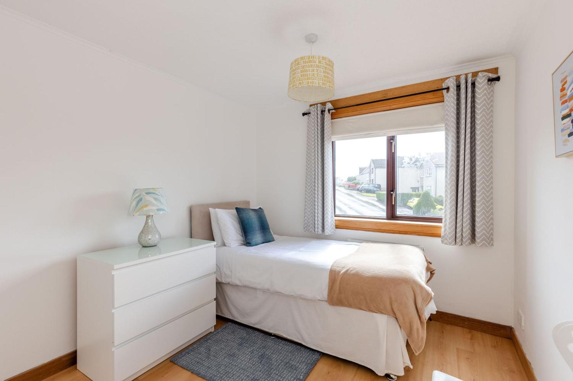 Family Home Inverkeithing Ideal For Edinburgh, Dunfermline & St Andrews 3 Bedrooms Exterior photo