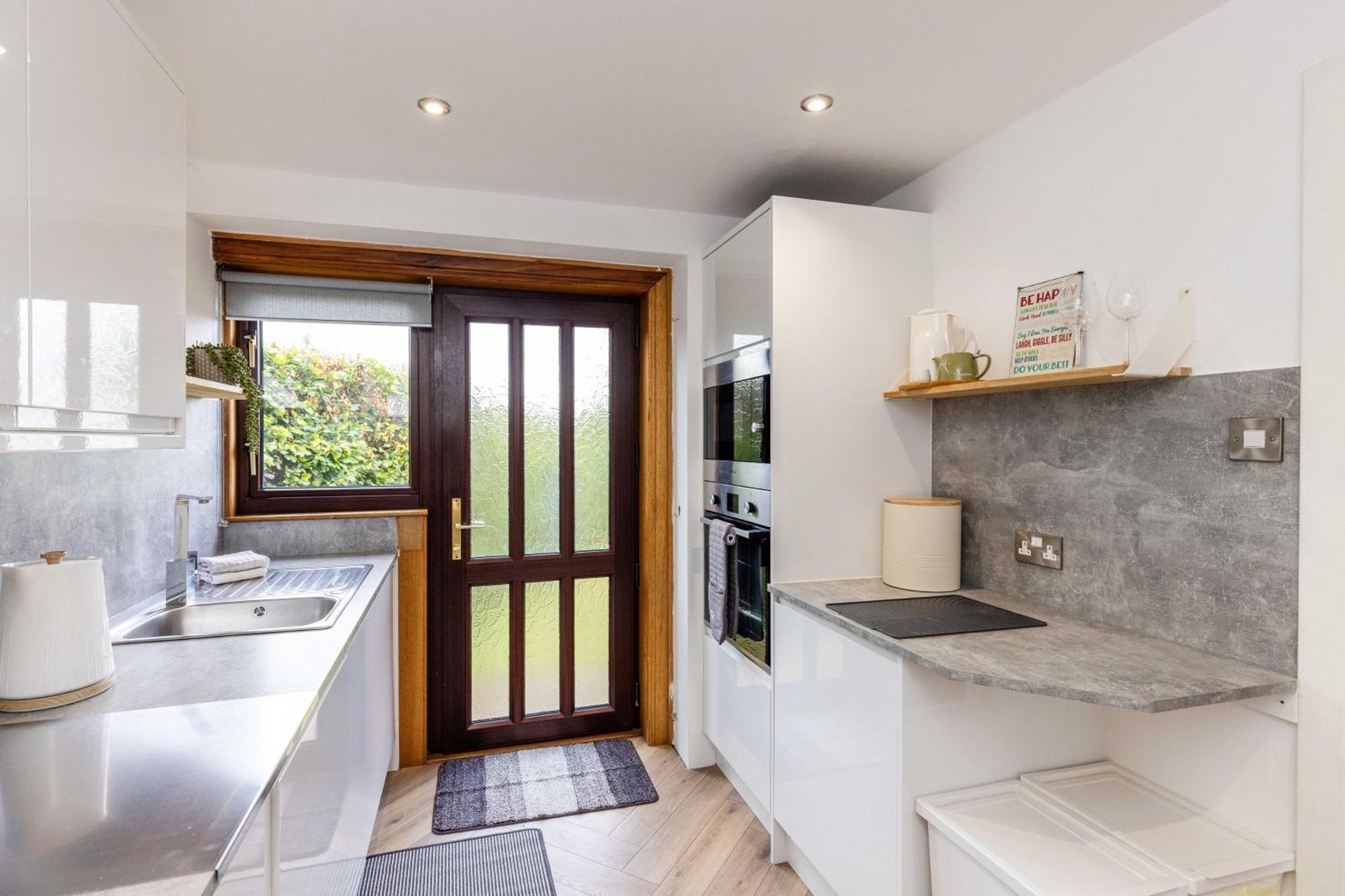 Family Home Inverkeithing Ideal For Edinburgh, Dunfermline & St Andrews 3 Bedrooms Exterior photo