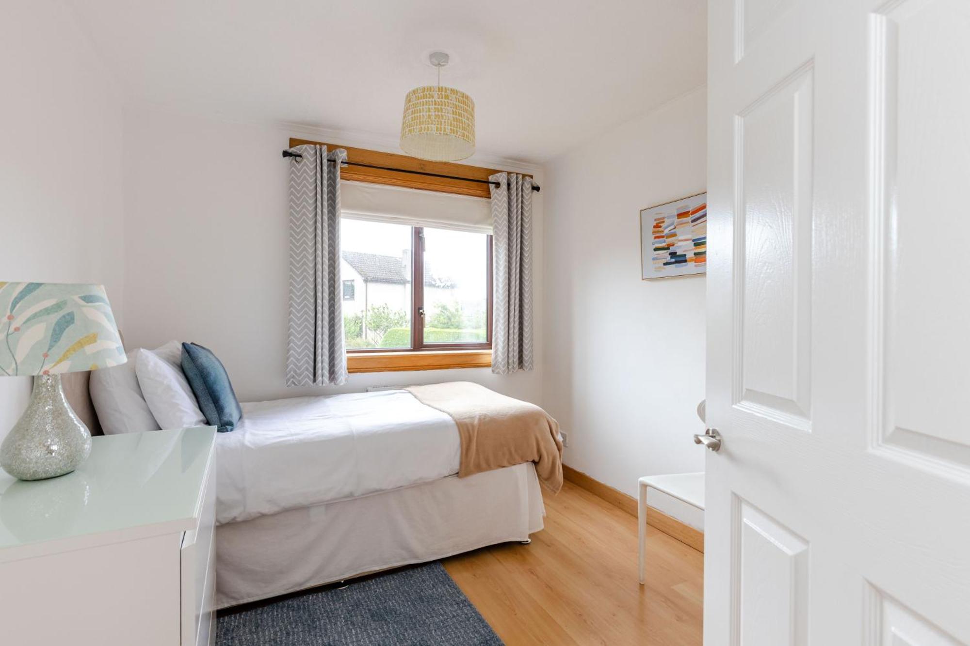 Family Home Inverkeithing Ideal For Edinburgh, Dunfermline & St Andrews 3 Bedrooms Exterior photo